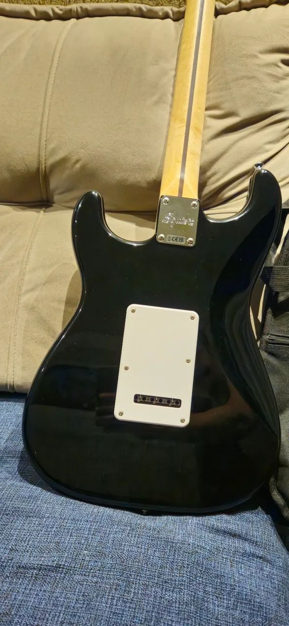 Guitarra Fender Squier Affinity novíssima  - Foto 2