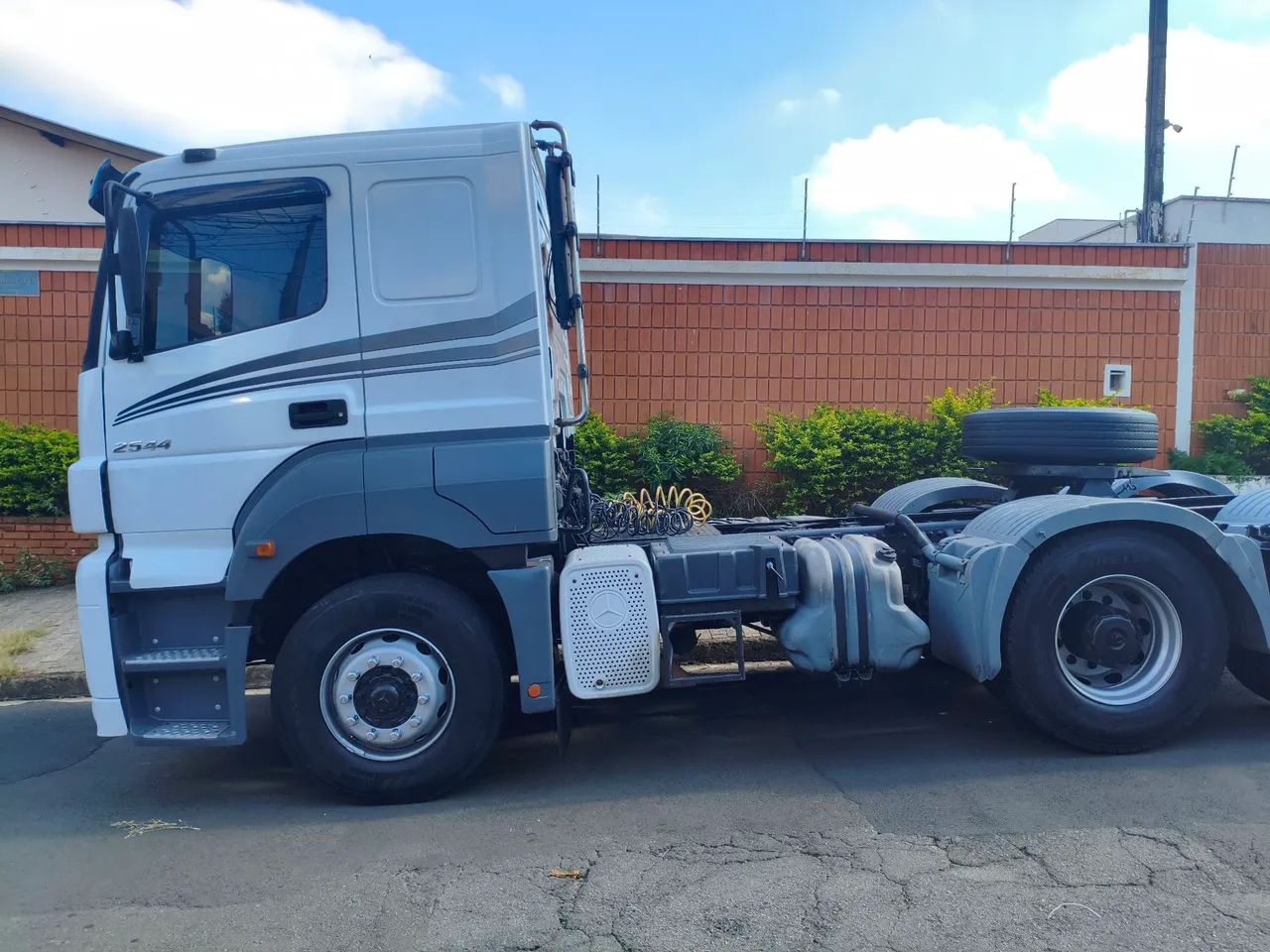 MB Axor 2544 ano 2012 - Foto 3
