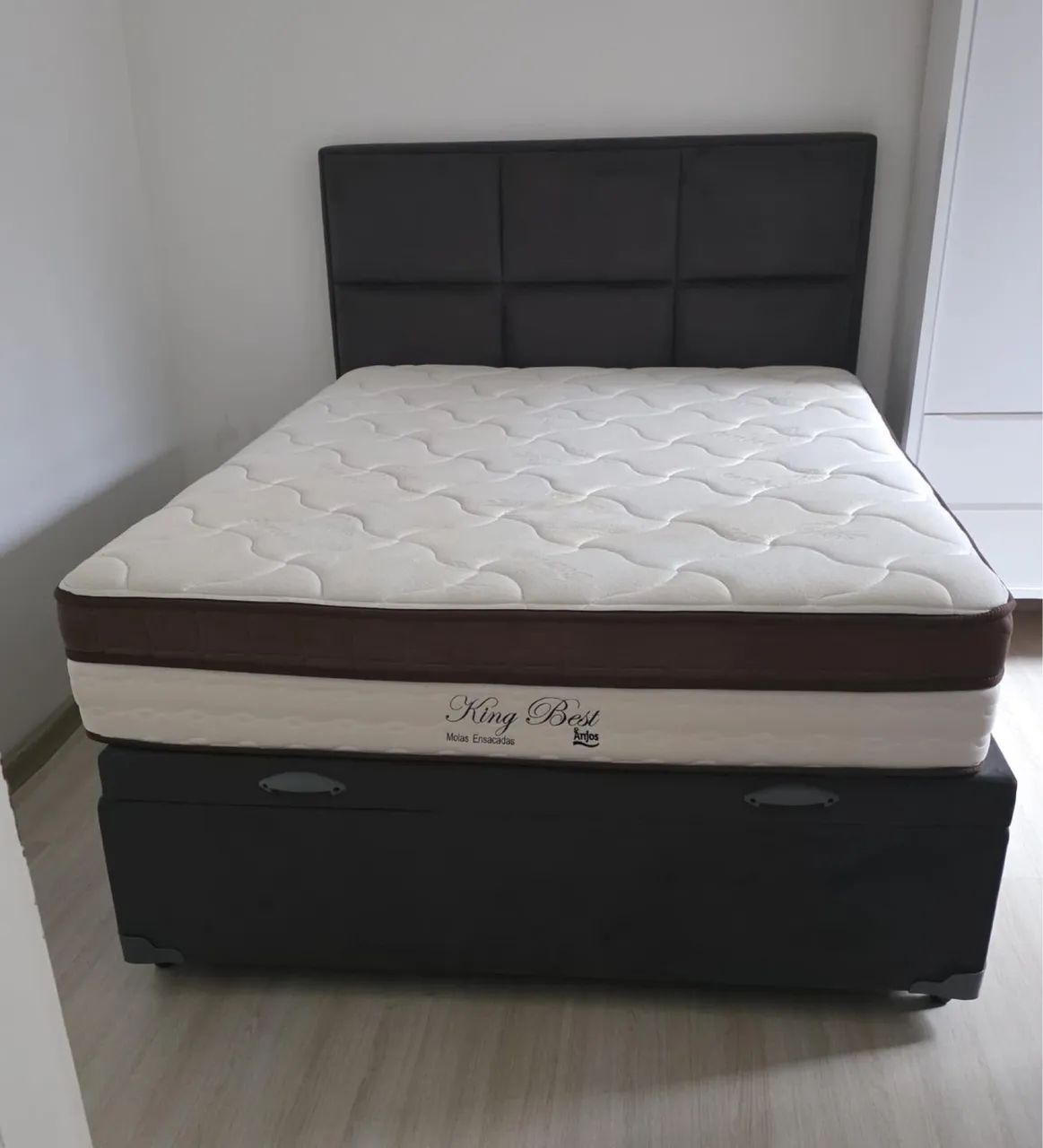 Cama box