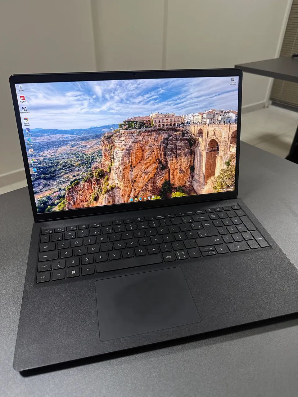 Notebook Inspiron 15 - i5, 8GB, 512GB SSD, Windows, Tela IPS