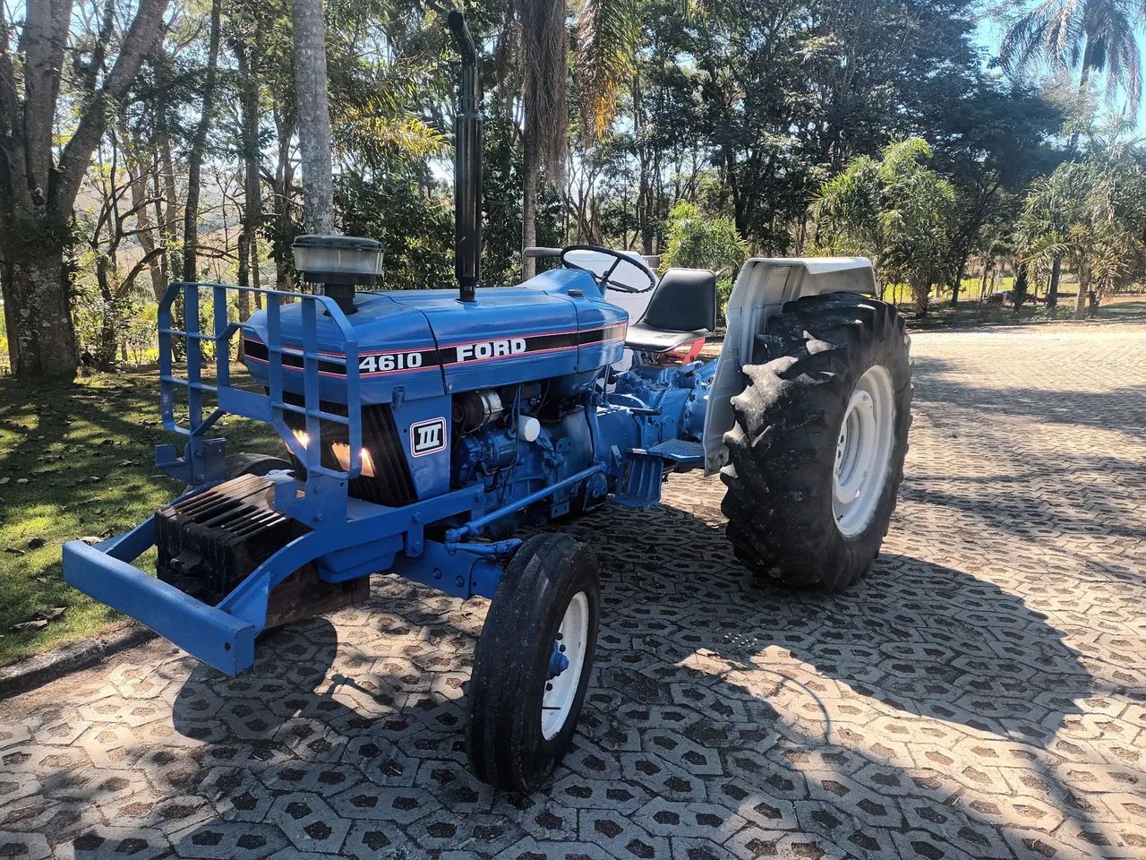 Trator 4610