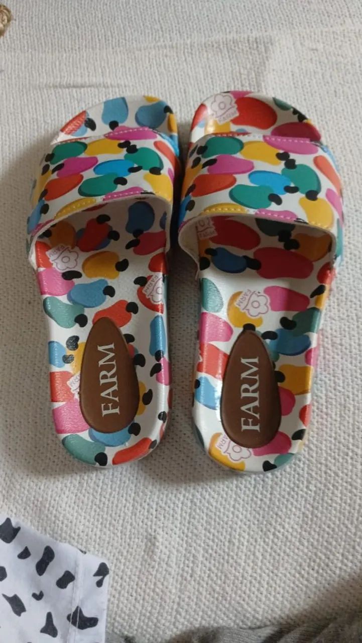 Chinelos FARMI/ várias estampas /numeração variada - Foto 3