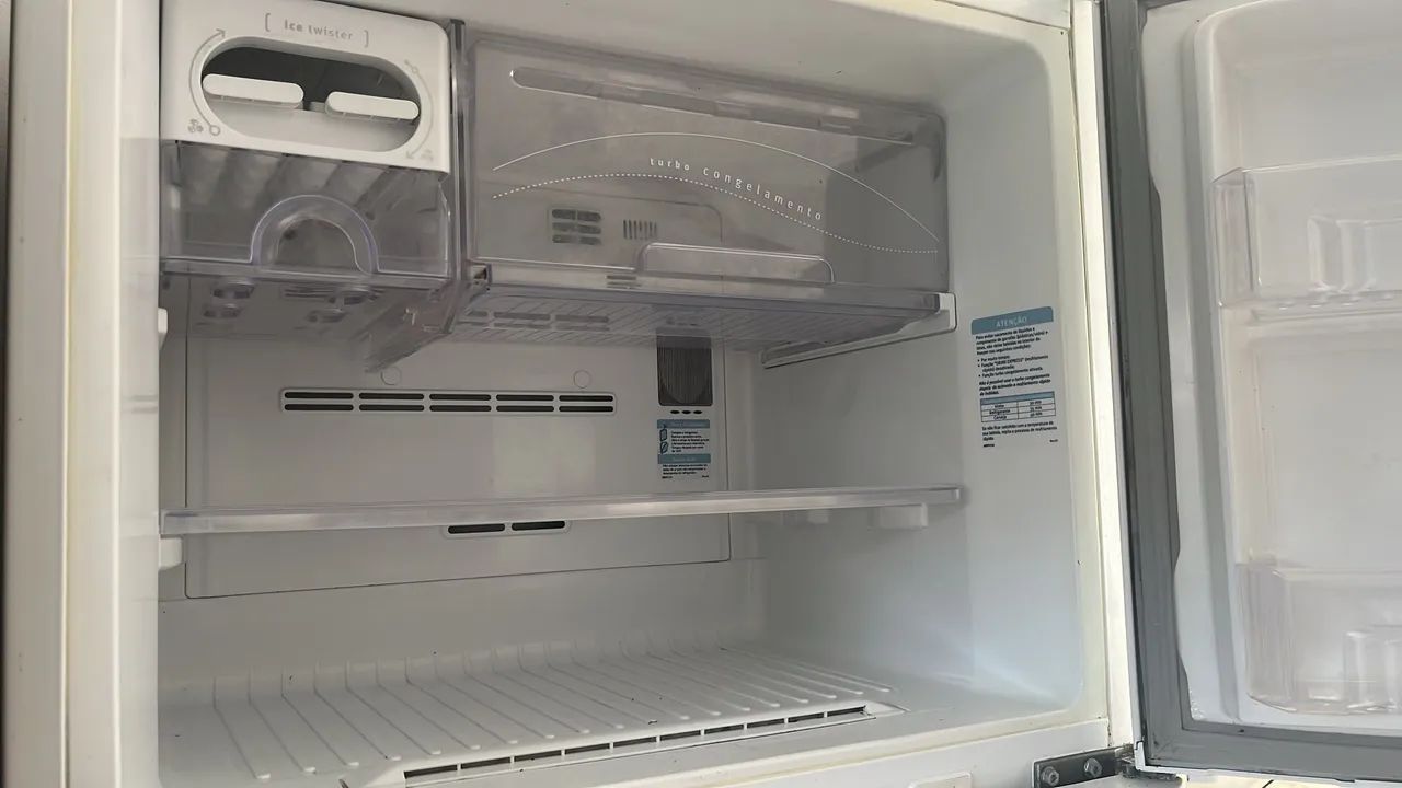 Geladeira Eletrolux 402 litros - Foto 4
