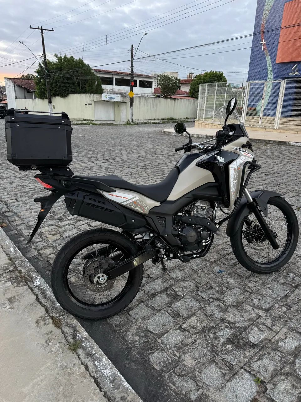 Honda Sahara 300 ADV - Foto 2