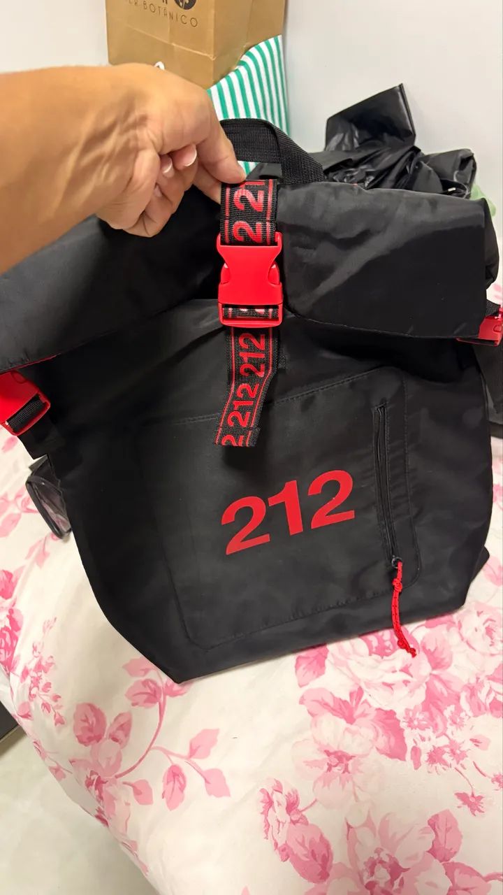mochila 212 da Carolina Herrera - Foto 2