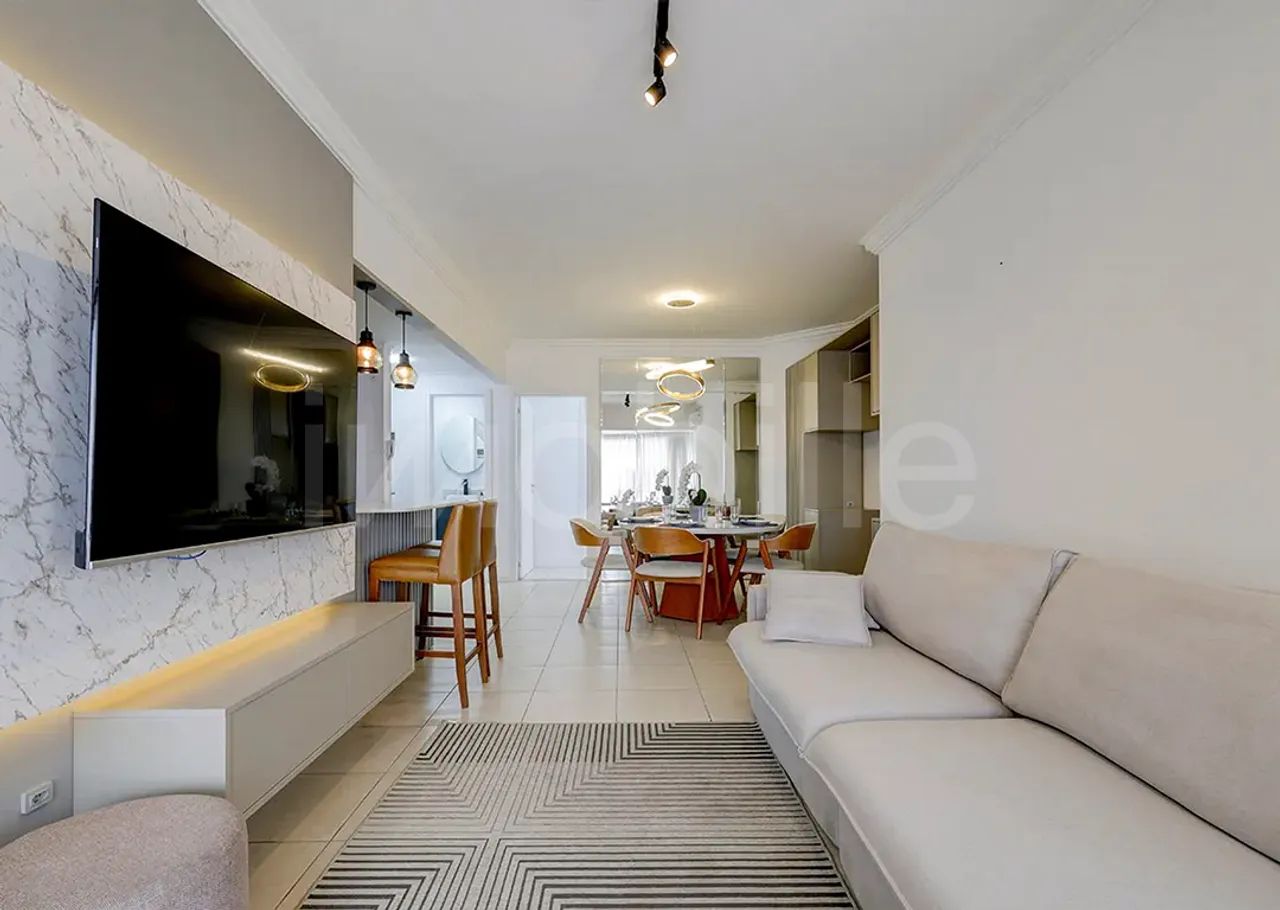 Apartamento no Edificio Arnoldo Werner em Balneário Camboriú.