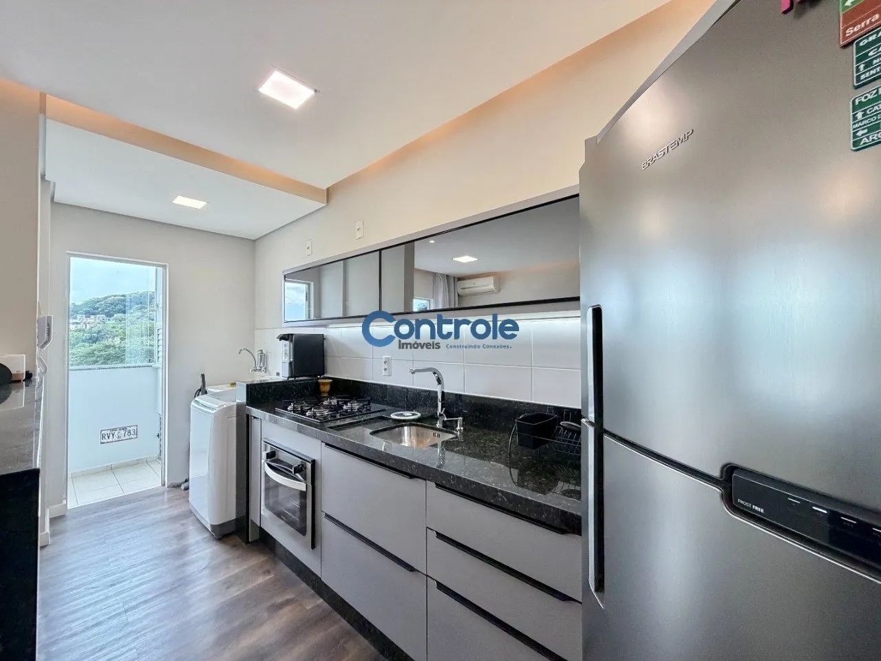 Apartamento mobiliado 2 quartos - Praia Comprida - São José - Foto 4