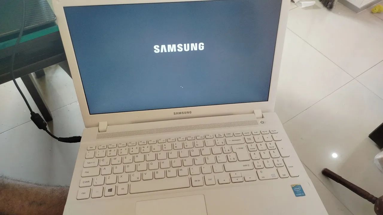 Notebook i5+8gb+SSD (Samsung) - Foto 2