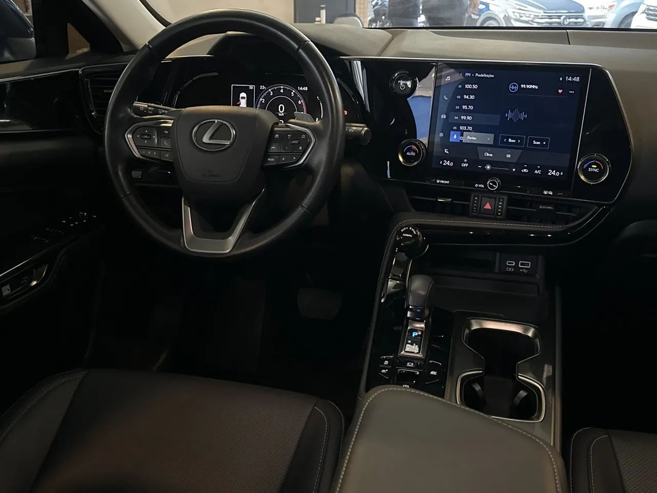 Lexus NX-350h NX-350H, foto 16 de 20