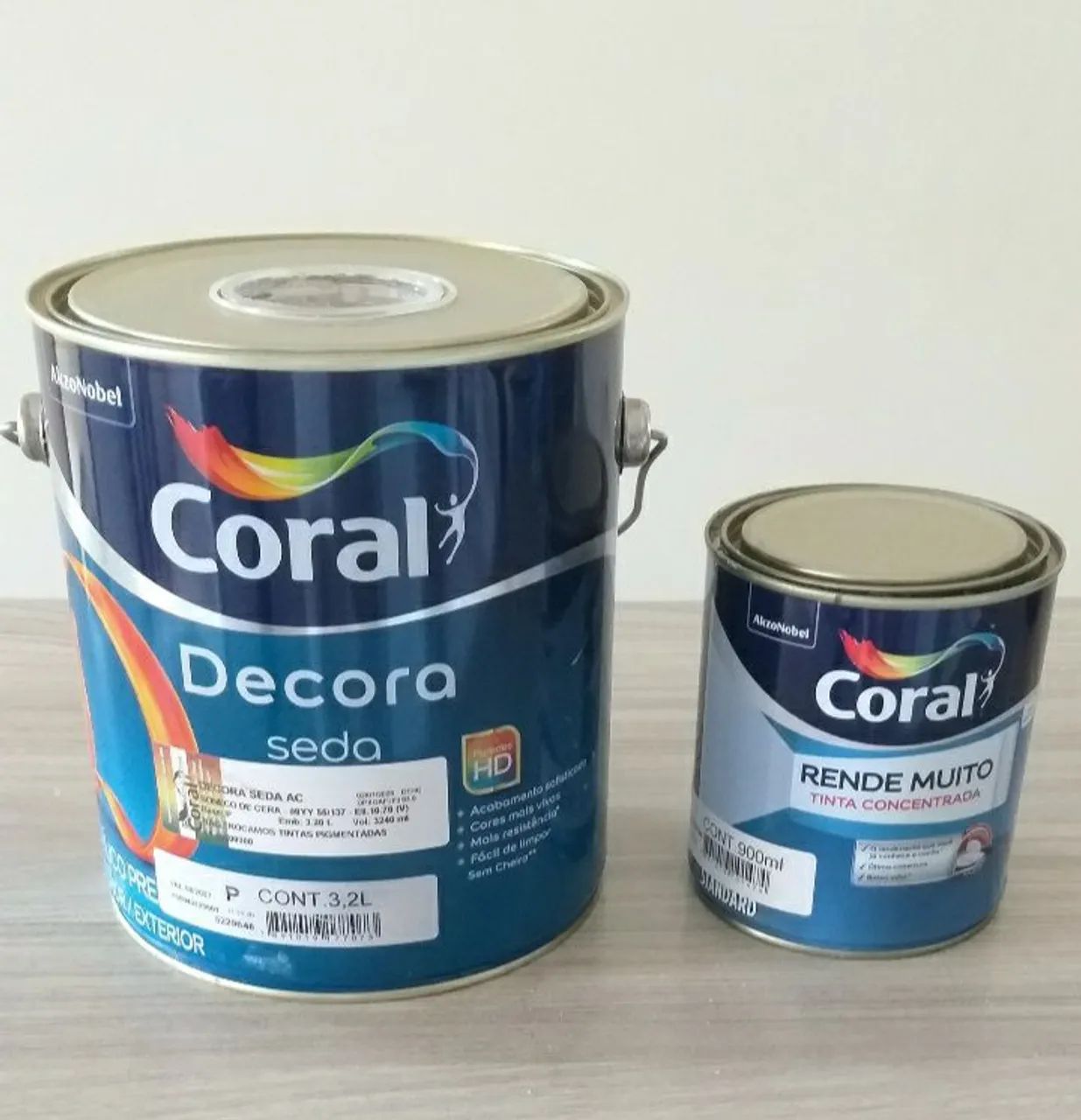 Tintas Coral Decora e Coral Rende Muito 