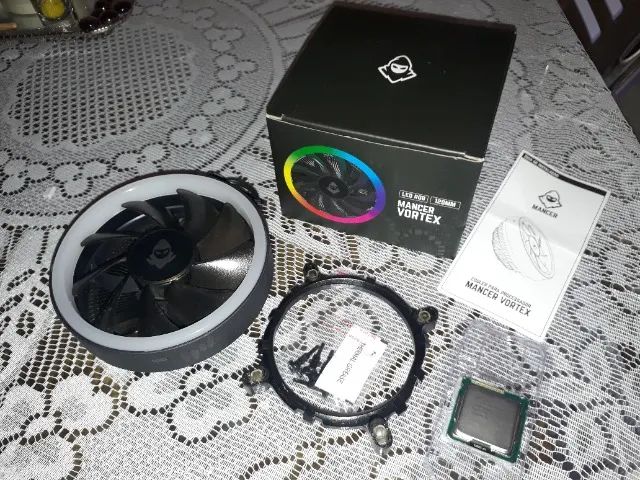 KIT I3 3240 + Cooler Mancer Vortex Rainbow RGB