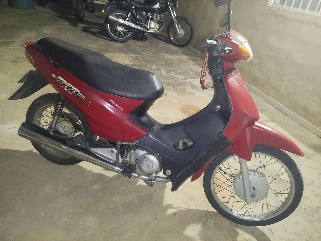 Biz c100 semi automática 