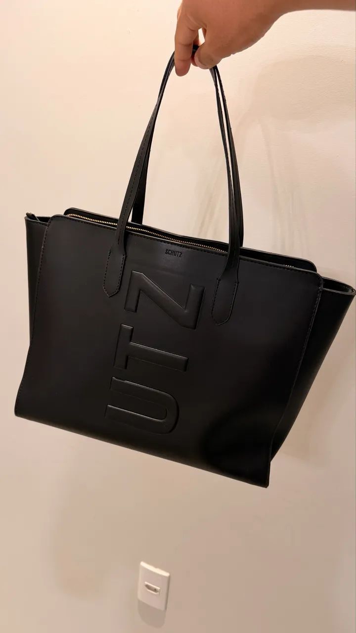 BOLSA SCHUTZ TASSY GRANDE 15 dias comprado 