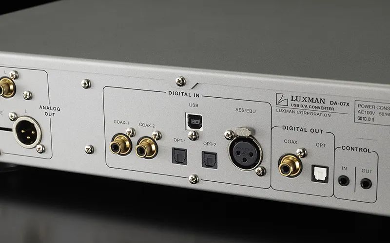 Dac LUXMAN DA-07X  - Foto 3