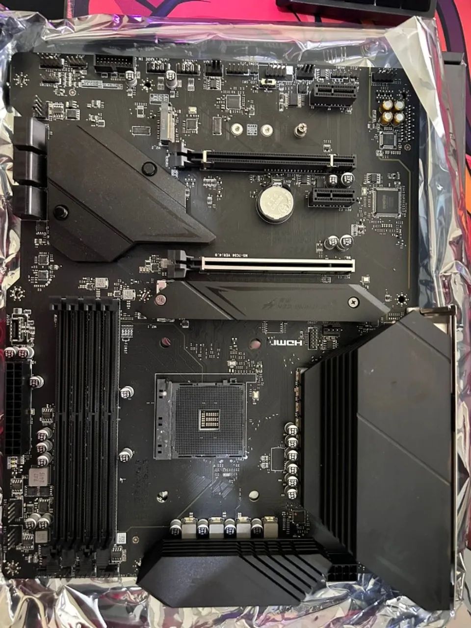 Kit - Processador Ryzen 9 5900X - Placa Mae MSI B550 Gaming Plus, AM4 - RAM 2x16GB 3200MHz - Foto 2