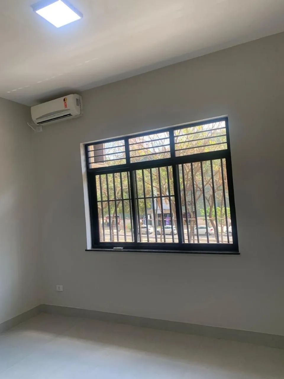 Aluga-se Sala Comercial Setor Central Av. Goiás ( Próximo à praça cívica ). - Foto 3