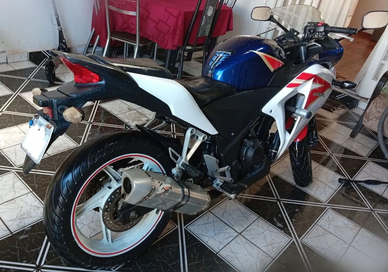 CBR 250r 2012 - 1531562656 | OLX