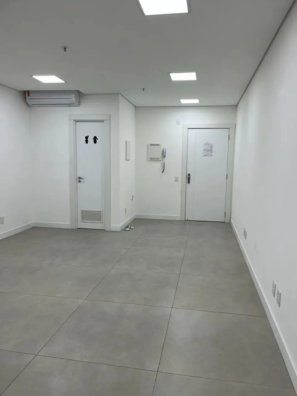 Ótima sala comercial no Square Corporate ,Cacupé , Florianópolis SC. - Foto 2
