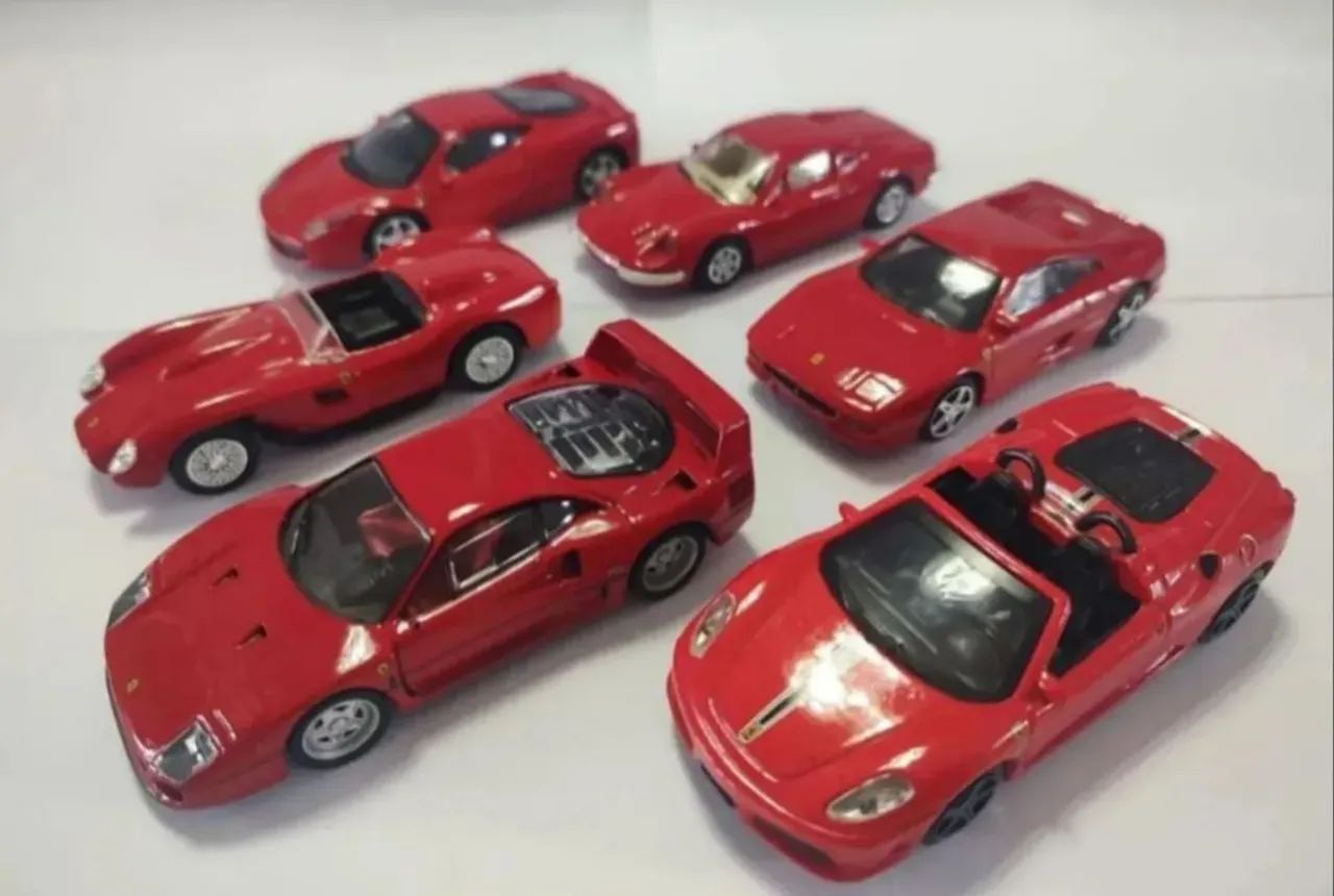 Miniaturas de Ferraris da Burago