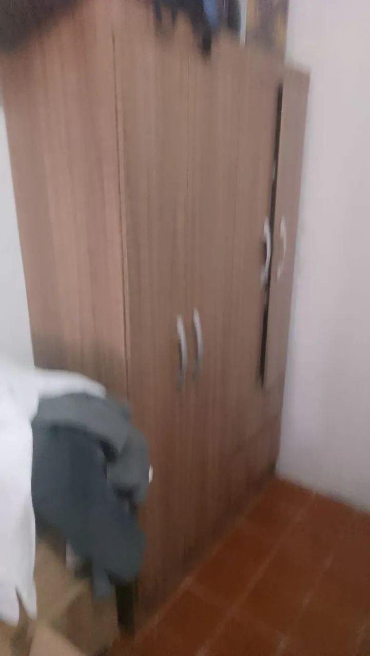 Guarda roupa 4Portas bem conservado semi novo 2 meses Uso !!! - Foto 2