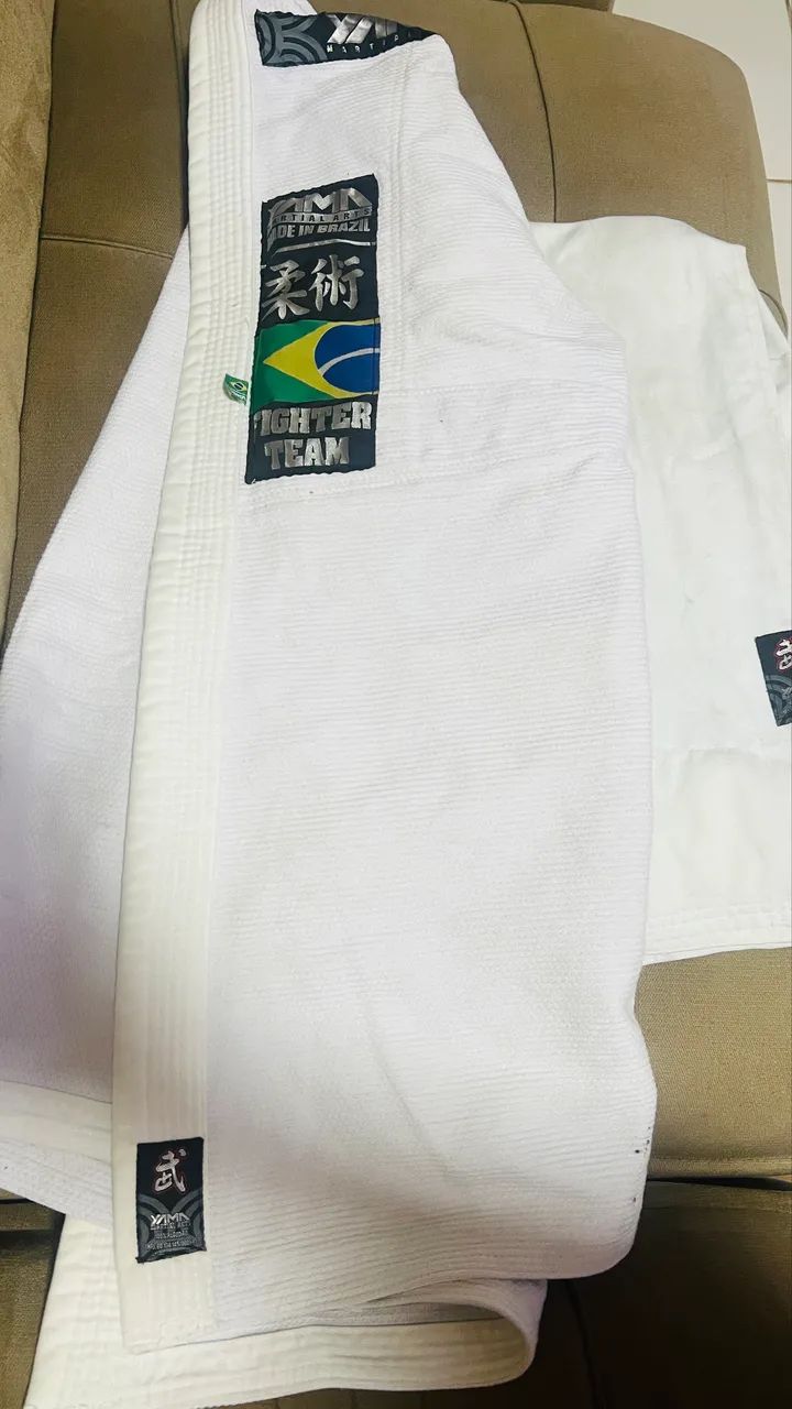 Vendo kimono A3 em perfeito estado  - Foto 3