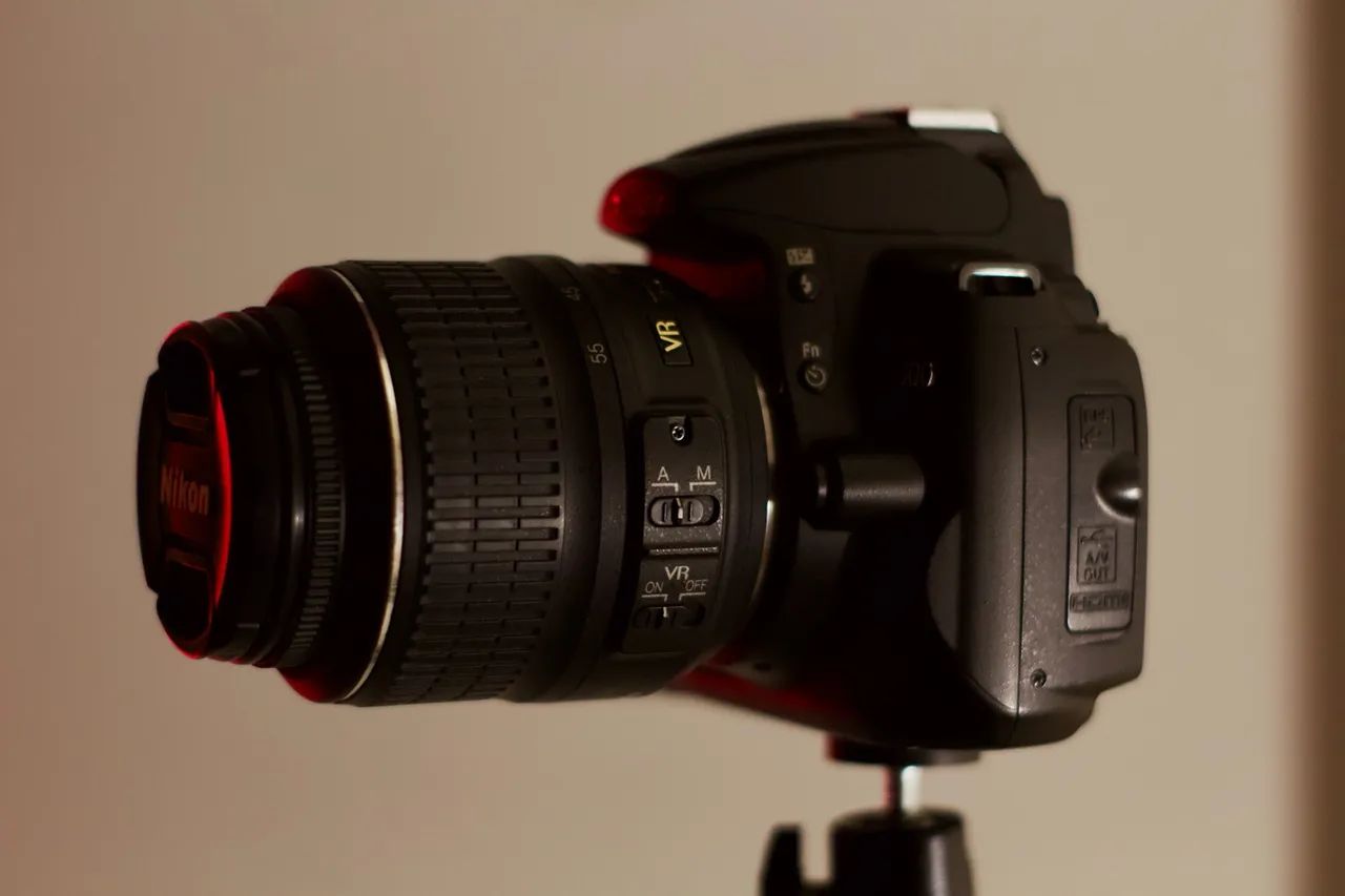 Câmera Nikon D5000 - Ótimo estado de conservação! - Foto 4