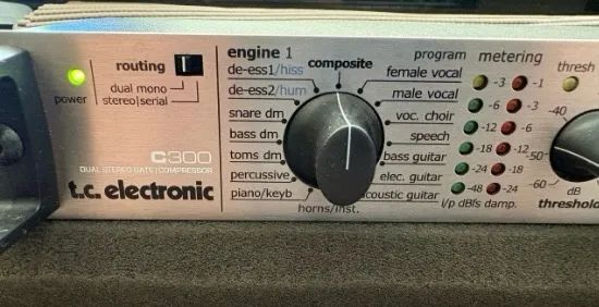 Compressor TC Eletronic C300 - Excelente Estado - Foto 2