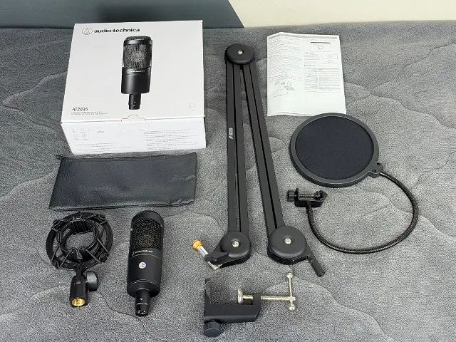 Microfone AT2035 Audio Technica Condensador Cardióide Braço Articulado Arcano Pop Filter