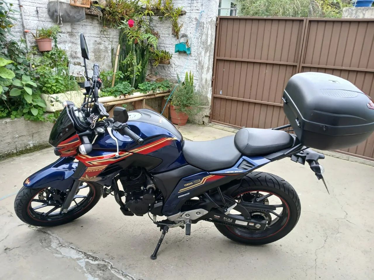 Fazer 250 capitã Marvel 2023 - Foto 2