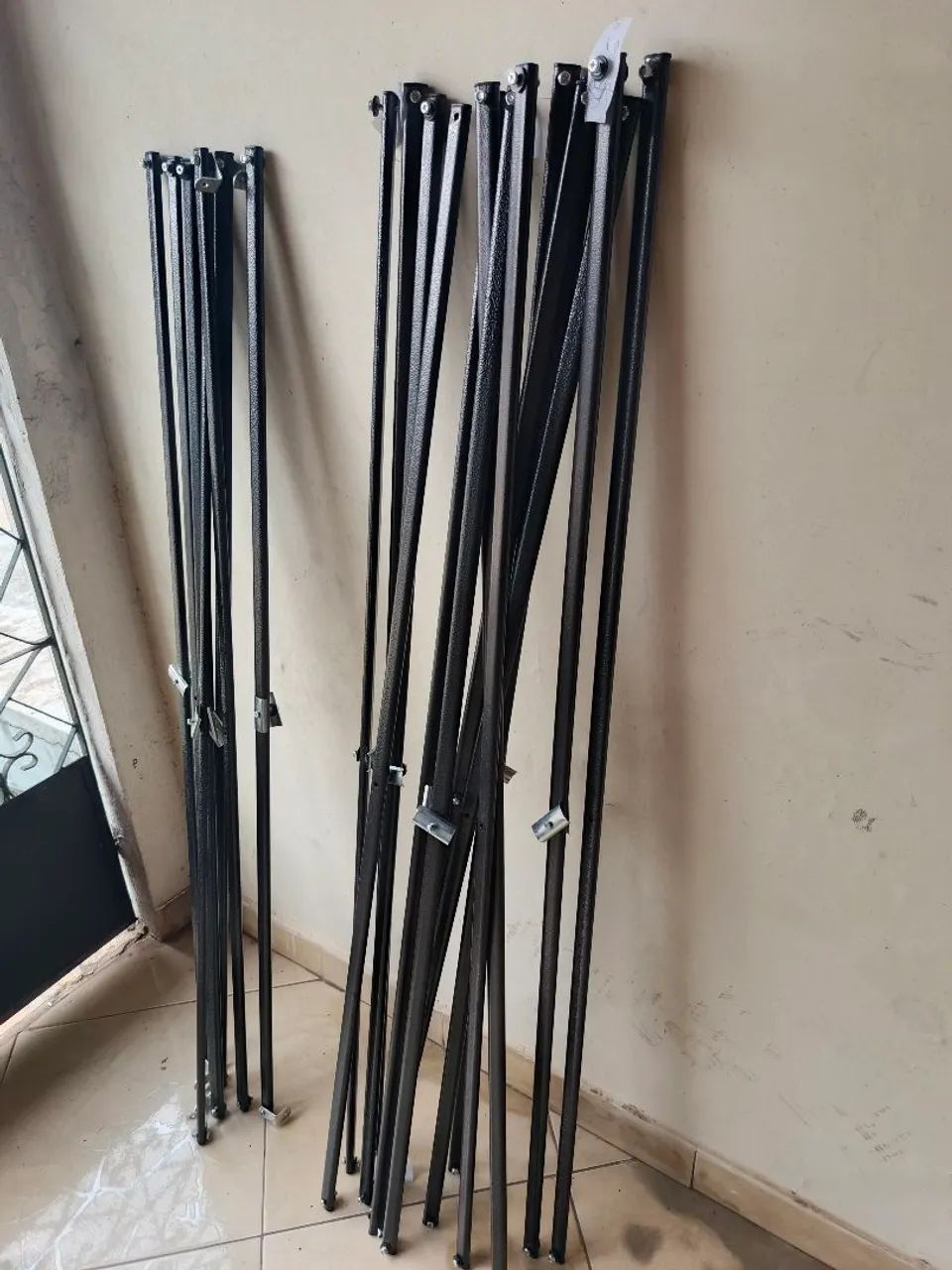 Artes em Ferro Martelado Craqueado para Reparo em Tenda SANFONADA 