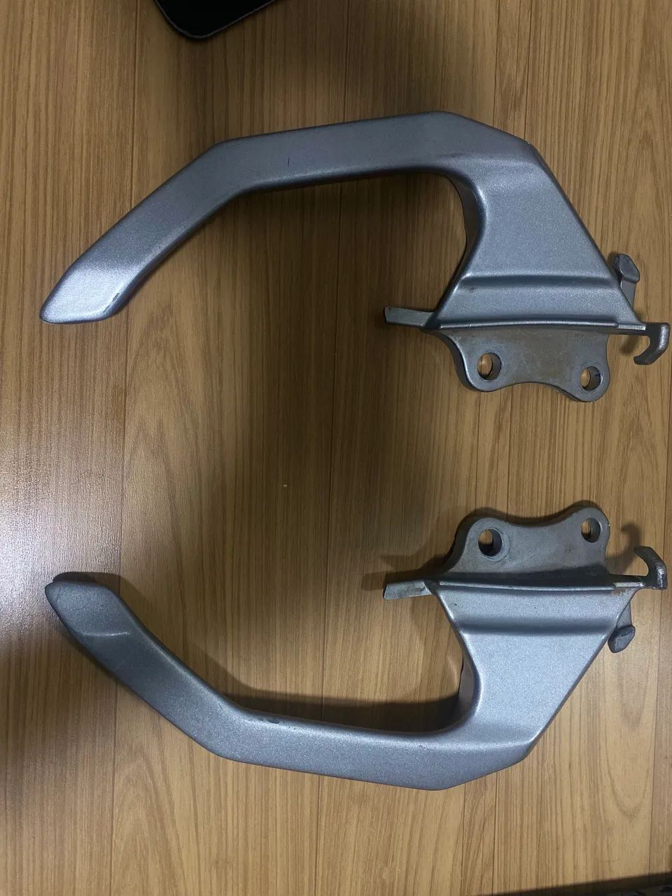 ? Alça Traseira (Garupa) Yamaha Fazer FZ25 - Par Original