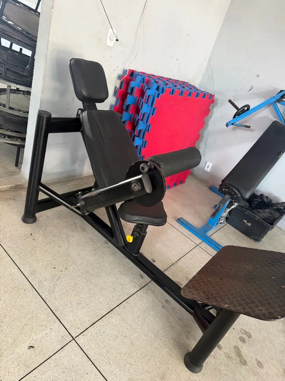 máquinas academia  - Foto 3
