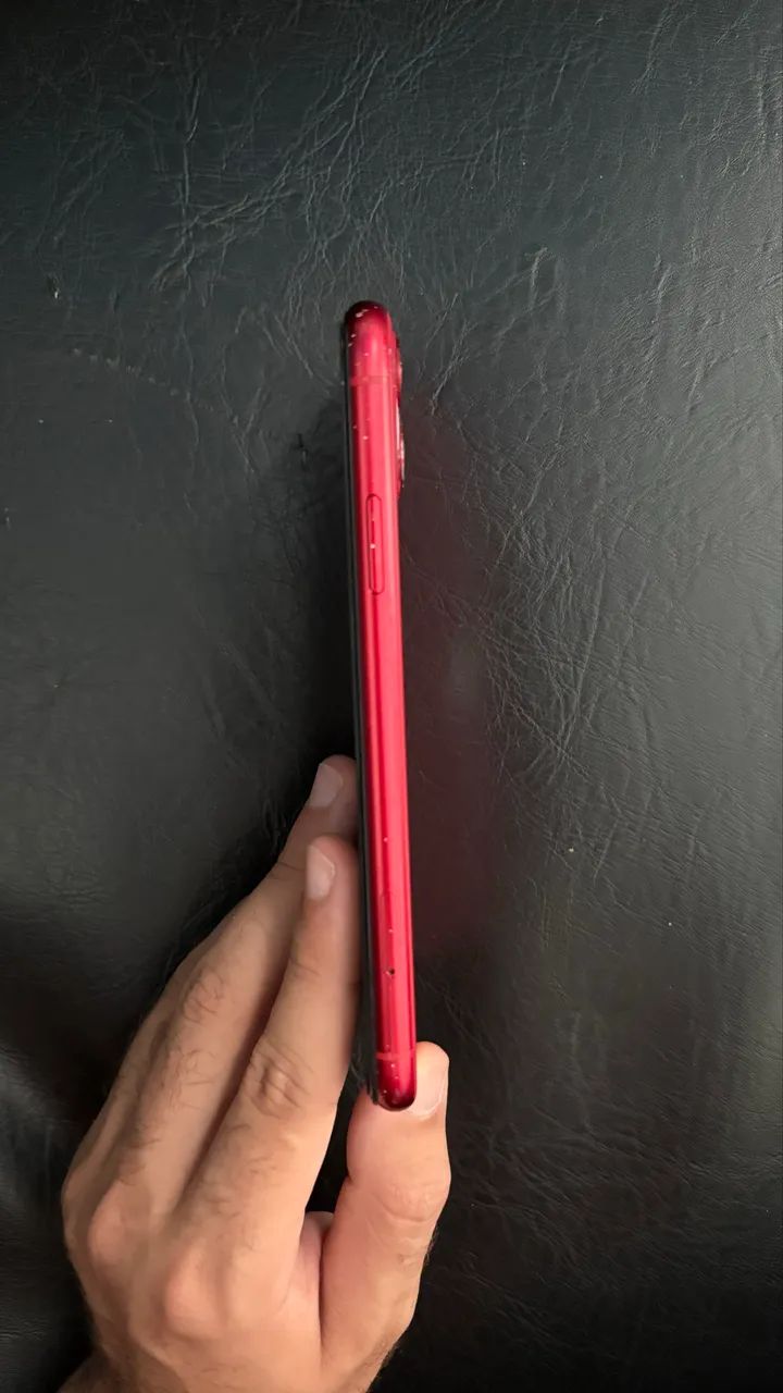 iPhone 11 vermelho 100% da bateria LEIA A DESCRIÇÃO* - Foto 2
