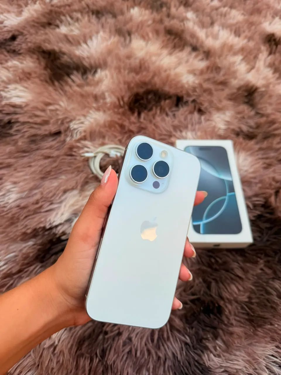 IPHONE 16 PRO  - Foto 2