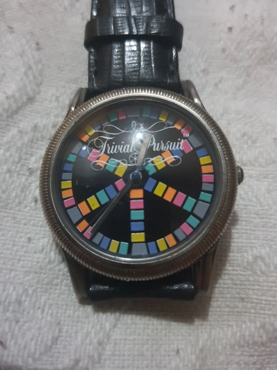 Relógio  TRIVIAL PURSUIT (edição limitada)