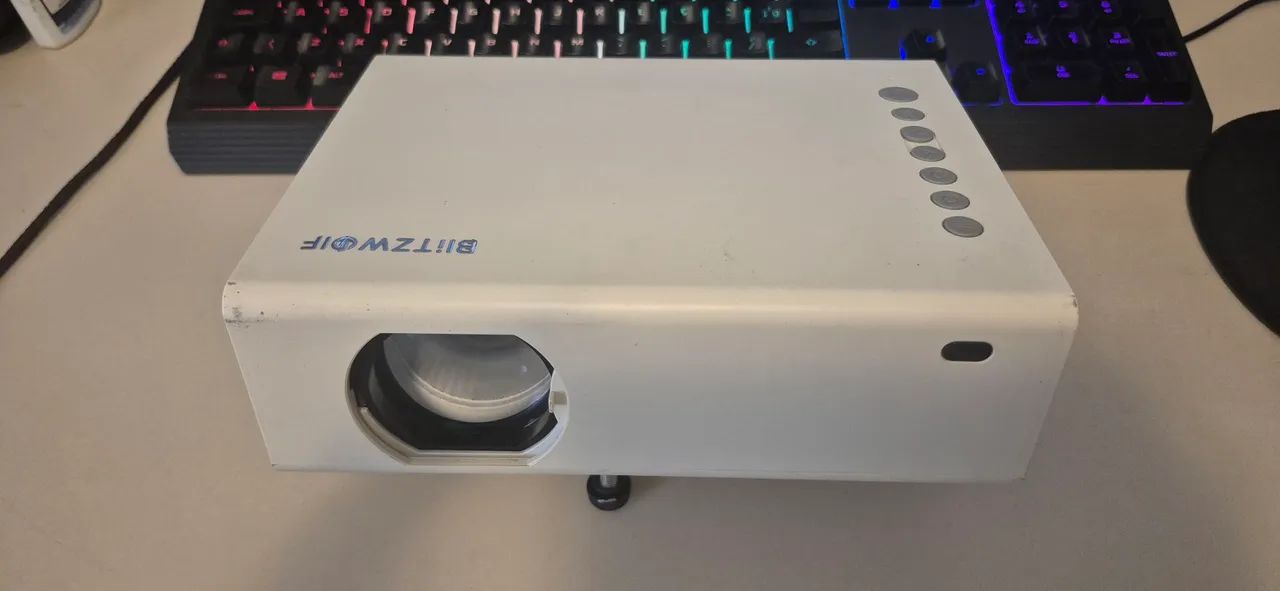 Projetor Bitzwolf BW VP 12
