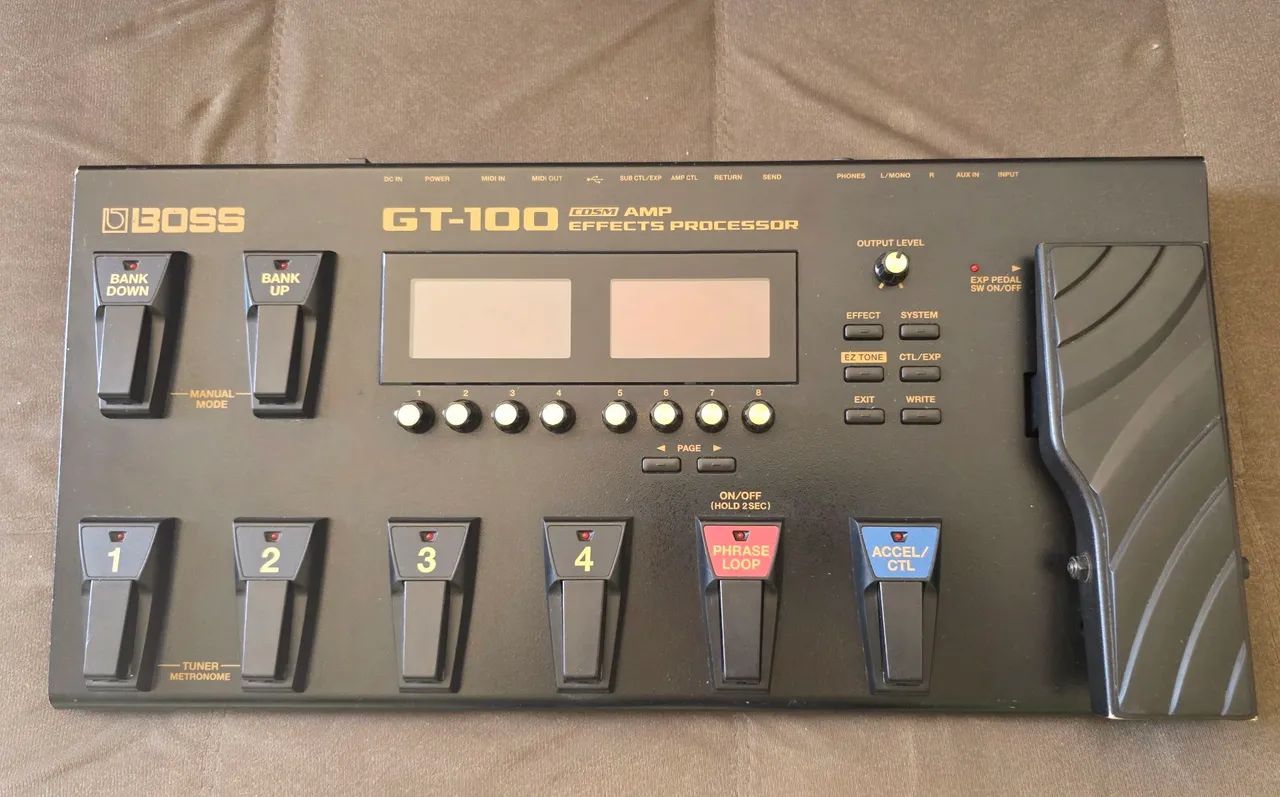 Pedaleira Boss GT 100