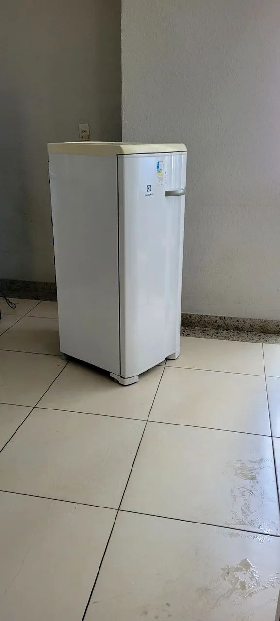 Envelopamento em geral /plotagem e diversos modelos de adesivos  - Foto 3