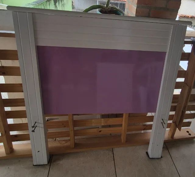 Cabeceira lilás o roxa com branco de solteiro