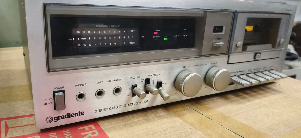 Tape Deck Gradiente CD4000