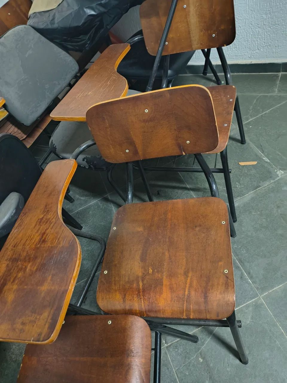 3 carteiras/ escolares madeira