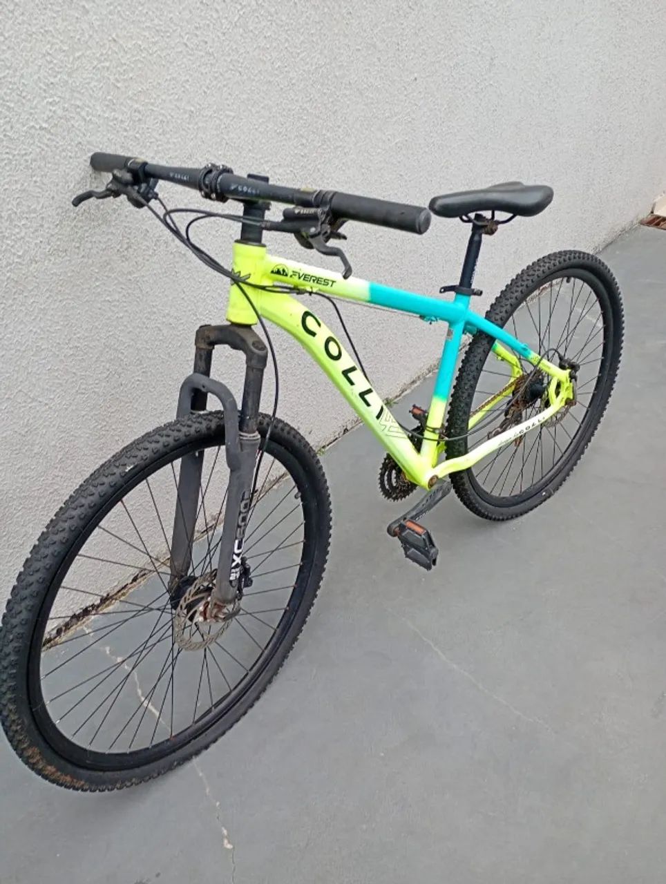 Vendo bicicleta usada marca COLLI 