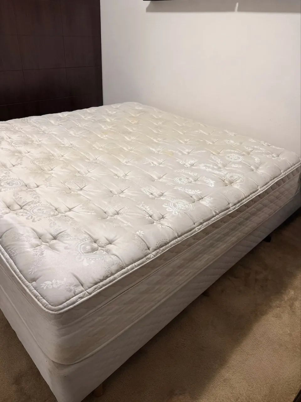 Cama King com Box Sealy seminova - Foto 3