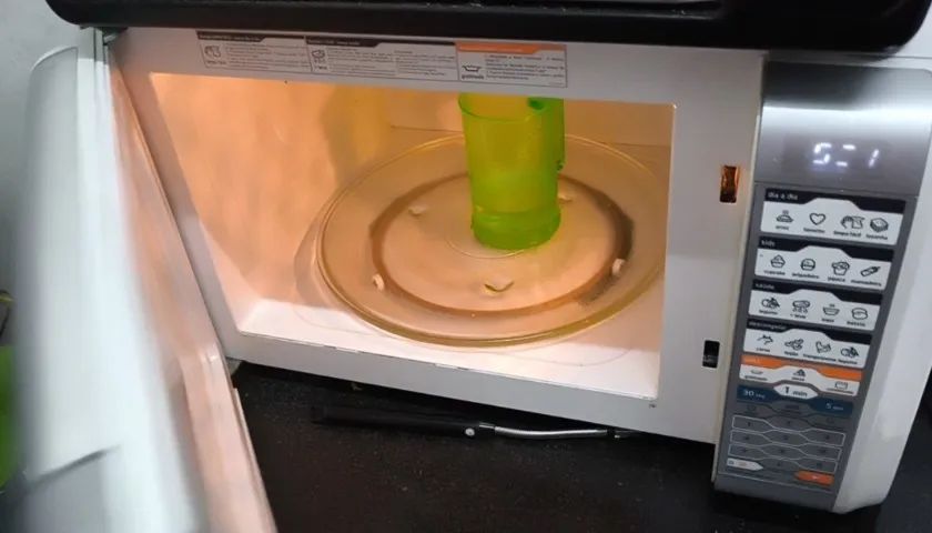 Microondas Midea 30L - Foto 2