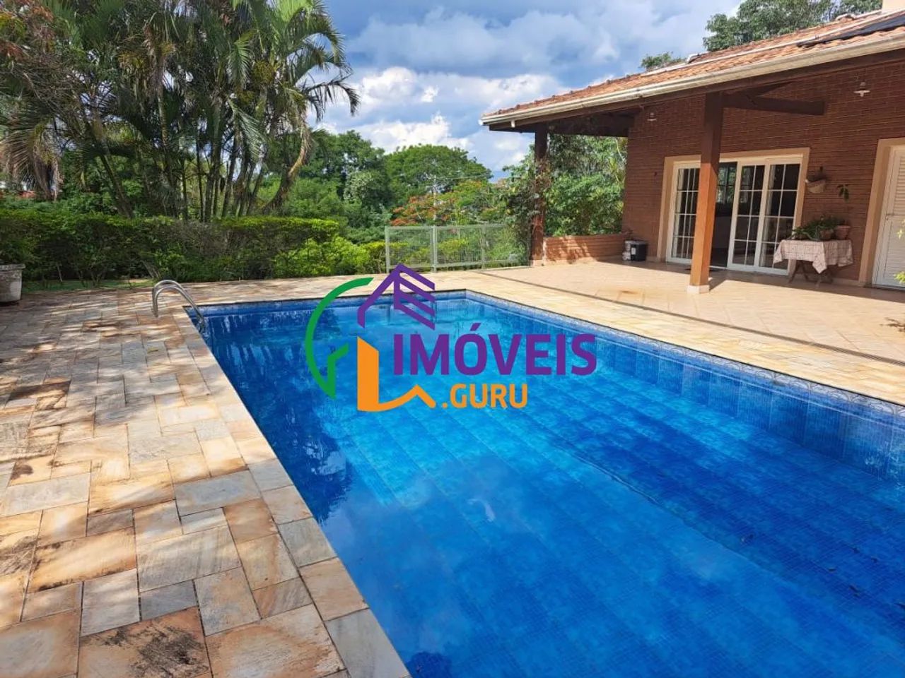 CASA EM CONDOMÍNIO - CLUBE DE CAMPO VALINHOS - SP