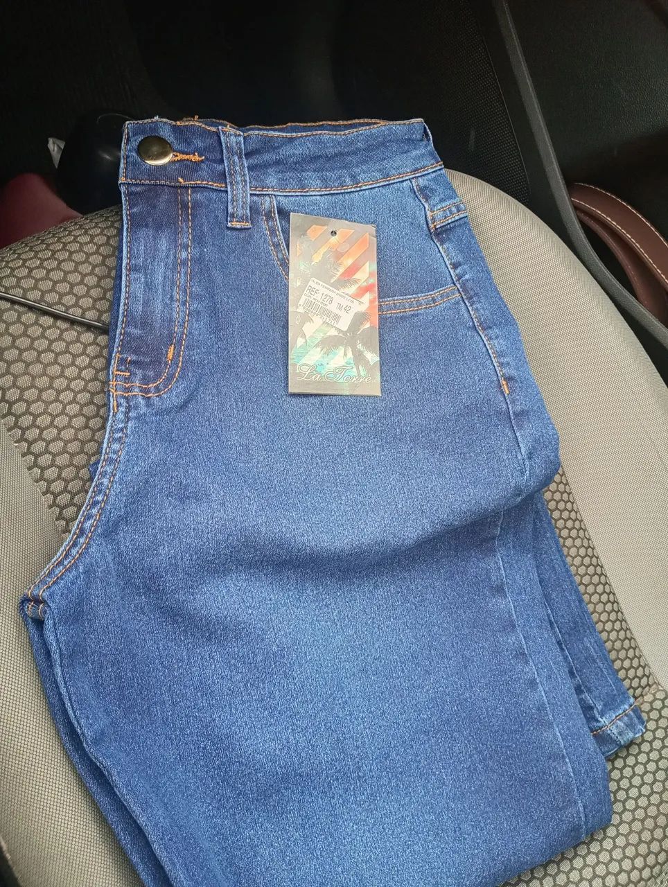 Calça + Dois brinde