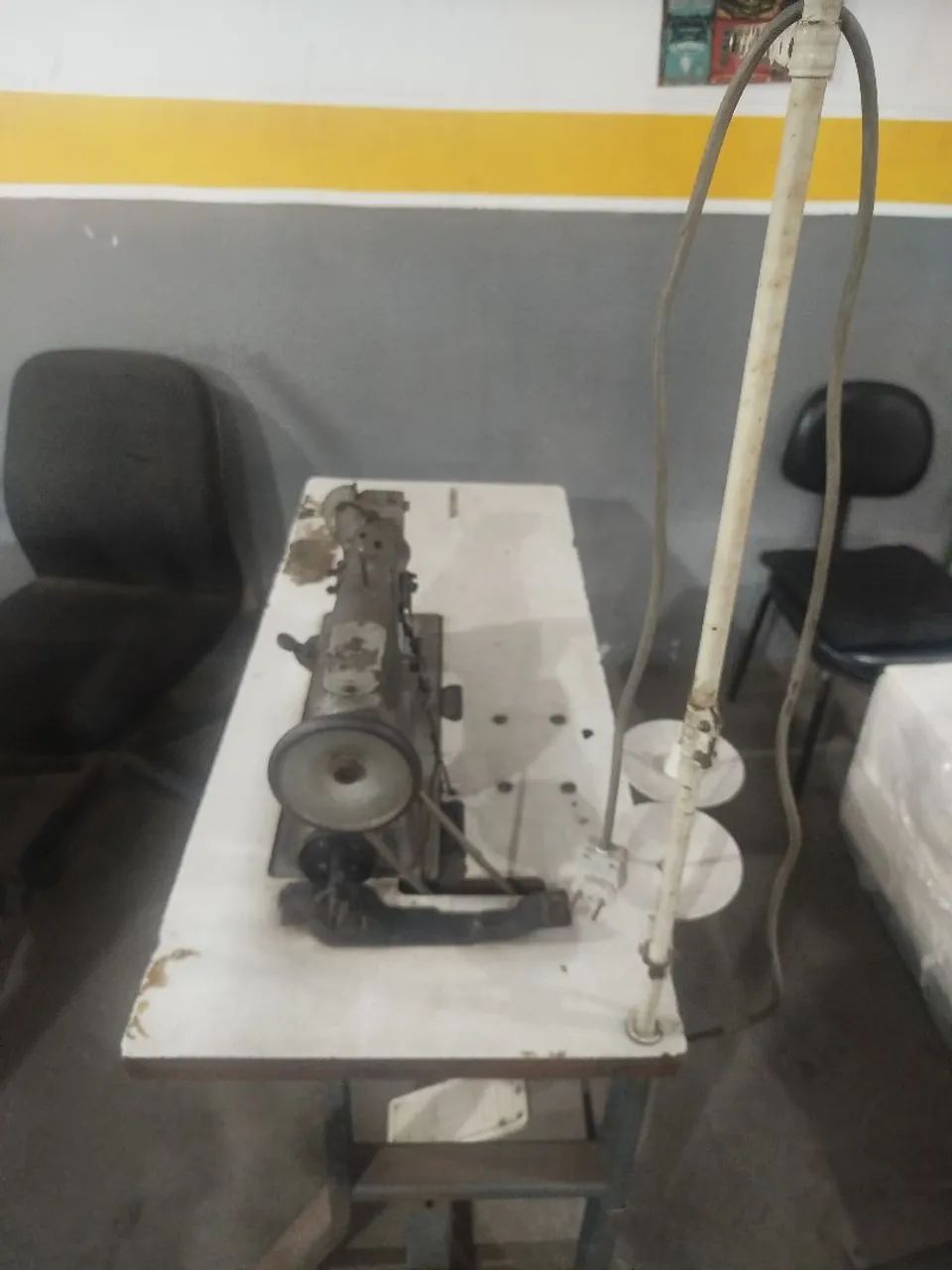 VENDO ESSA MÁQUINA DE COSTURA TRANSPORTE DUPLO  - Foto 3