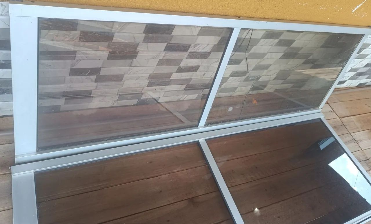 Porta de correr em esquadria de alumínio  - Foto 4