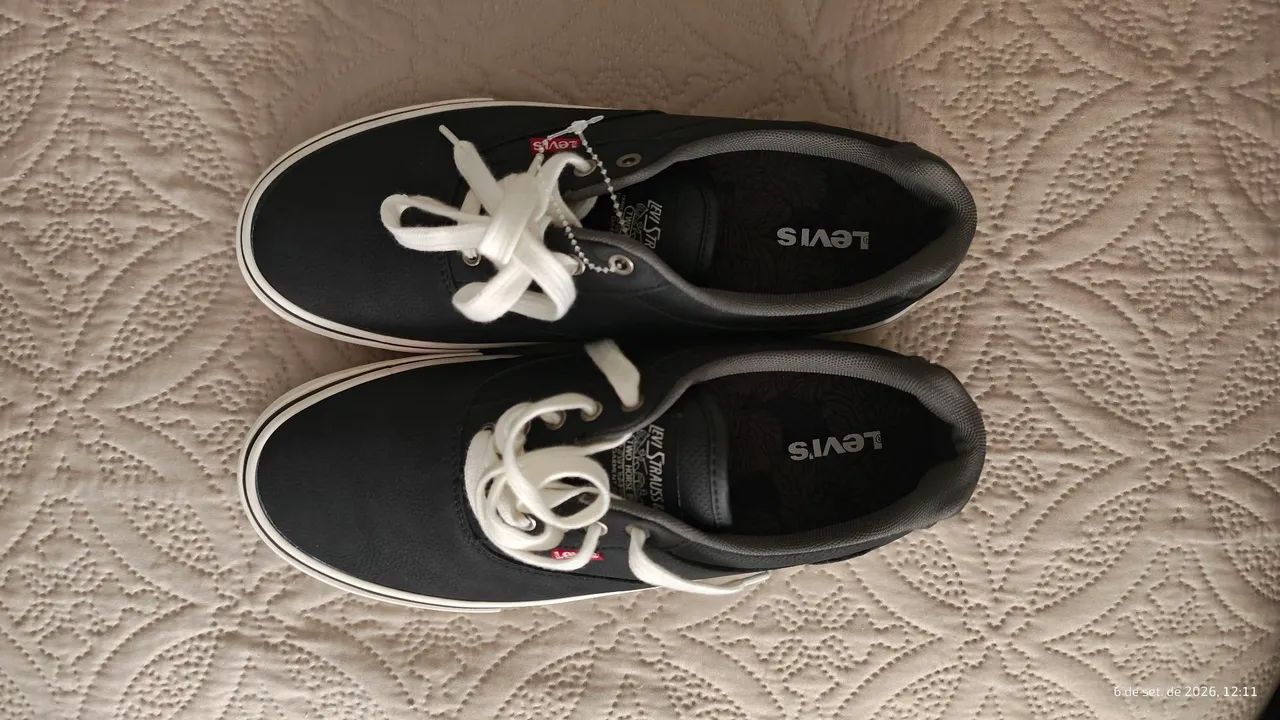 Vendo tênis Levis preto 41 novo - Foto 2