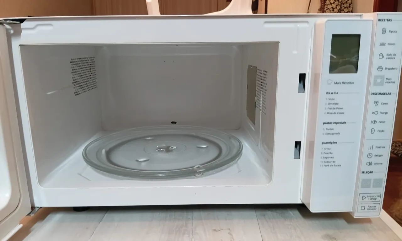 Vendo Microondas Brastemp 32 litros - Foto 2